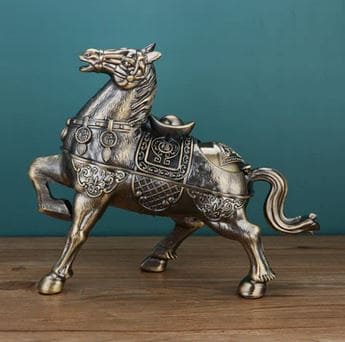 Horse Shape Ashtray, Vintage Style Cigarette Ashtray, Home Decoration Crafts. Fortune Horse Ash Holder With Lid Horse Shape Ashtray, Vintage Style Cigarette Ashtray, Home Decoration Crafts. Fortune Horse Ash Holder With Lid